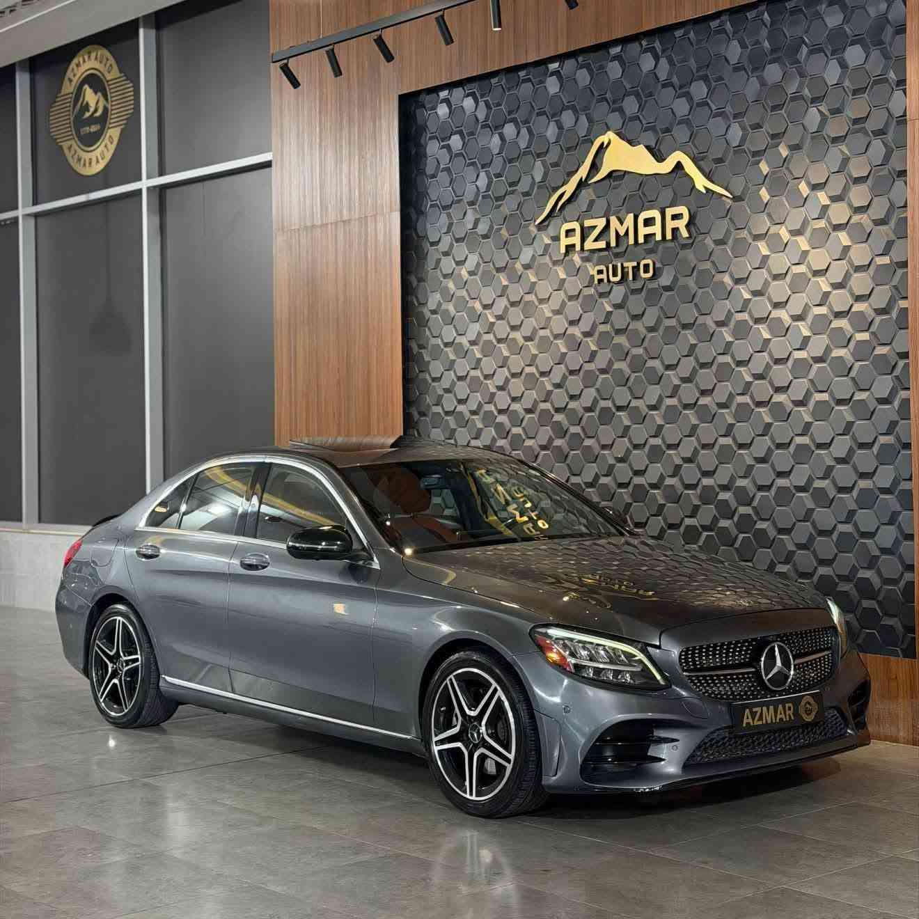 Mercedes benz C300🇩🇪
سعر مميز : 225$
موديل : 2020
داخل احمر و سماعات برومستر

سلايد 
ماوس
 داخل 64 لون متغير
كشنات كهرباء (3 وضعيات تحكم) 
بك لايت لد  
لايتات زينون (داينمك) 
بصمة تشغيل 
رادار امامي
رادار خلفي
نقطة عمياء
كامرة خلفية دوارة 
داخل جلد احمر (اصل) 
‎شاشة كار بلي 
سستم سماعات برايمستر
ثيمات amg
شاشة ترحيب amg

كير و محرك كلها بشرط بدون فتح و اي خلل

سعر : 225$
للاستفسار : ***********
العنوان: السليمانية المعارض الجديدة شركة ازمر اوتو معرض رقم ٣٤

