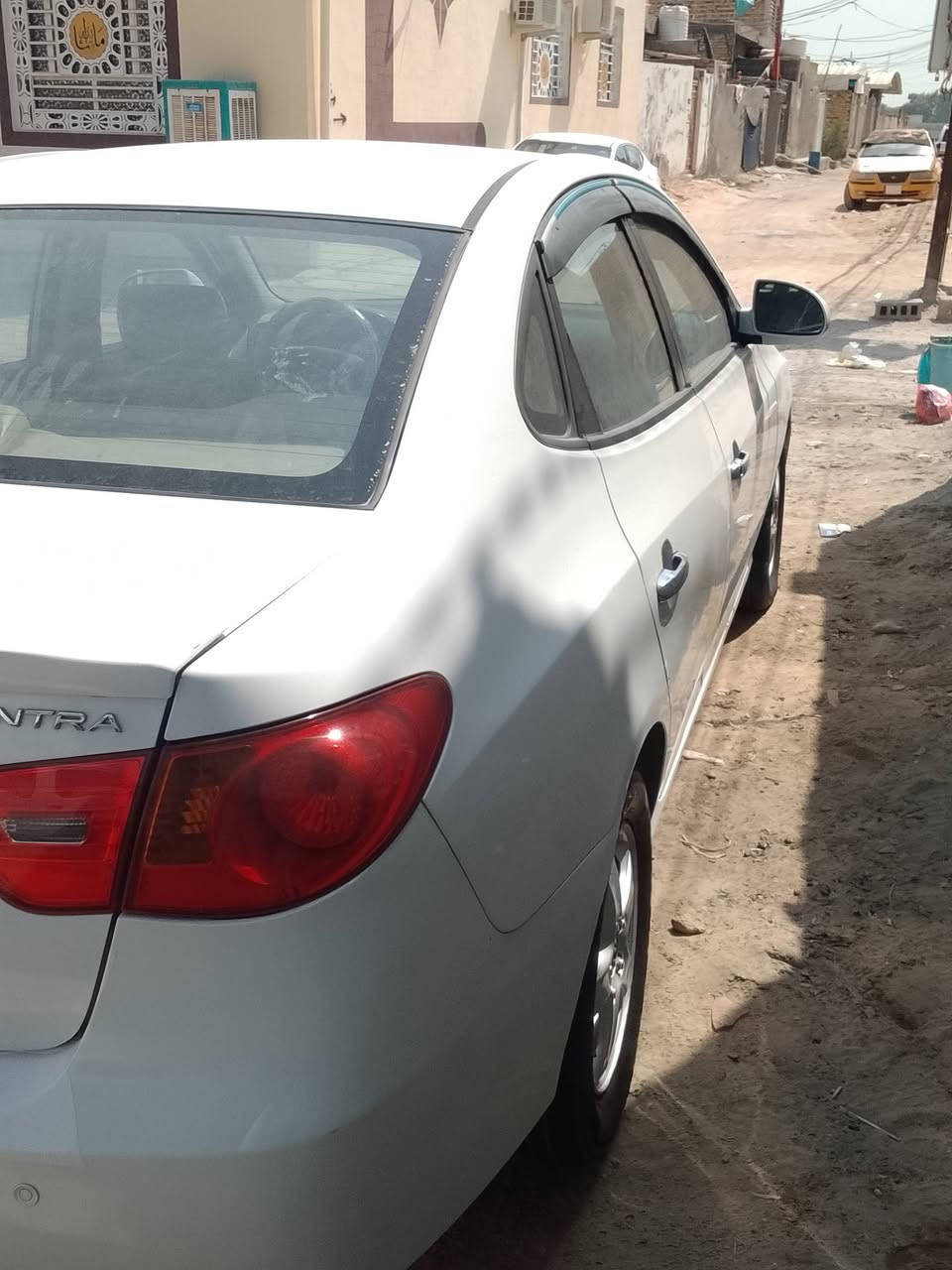 النترا خليجي للبيع موديل 9 محرك 1600 رقم بغداد انكليزي سياره بيها تلحيضات باسمي تبريد شغال اسعر 107 وبيهه مجال *********** العنوان النجف

نص مكتوب في الصور:
- الخميس