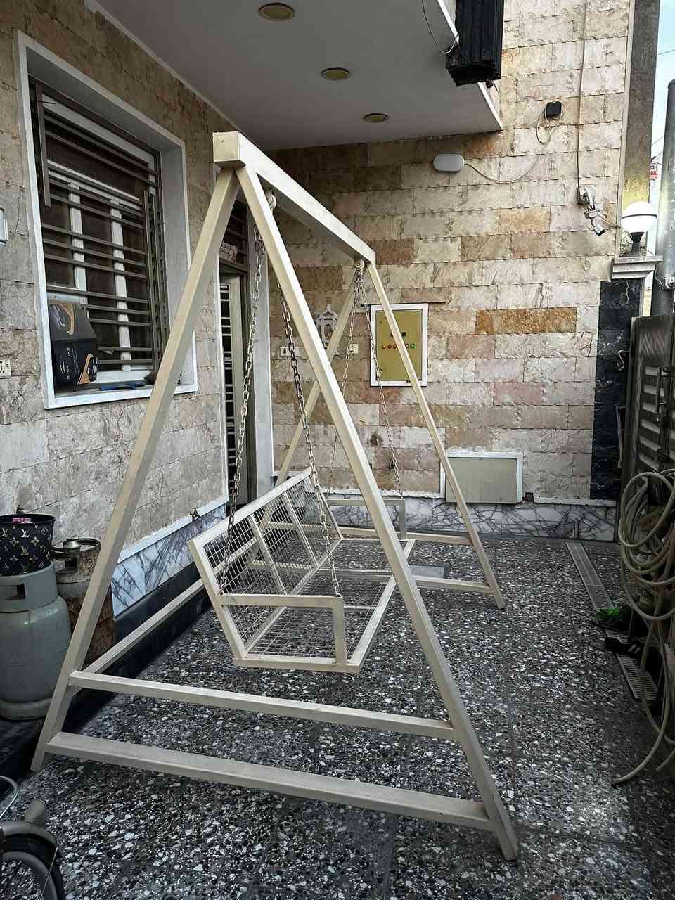 مرجوحة • جديدة غير مستعملة • تسع ٣ أشخاص