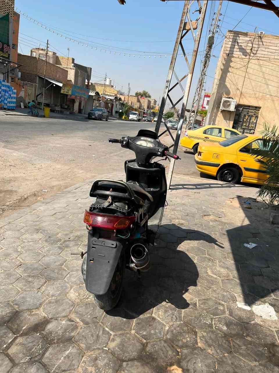 السلام عليكم
فراشه و كامكو الفراشه ب ٢٥٠ و الكامكو ب ٣٥٠ شغالات ثنيناتهن تعال افحص و اخذ الفراشه بيه نقوصات بسيطه مثل شخاطه باتري ستد بس***********
