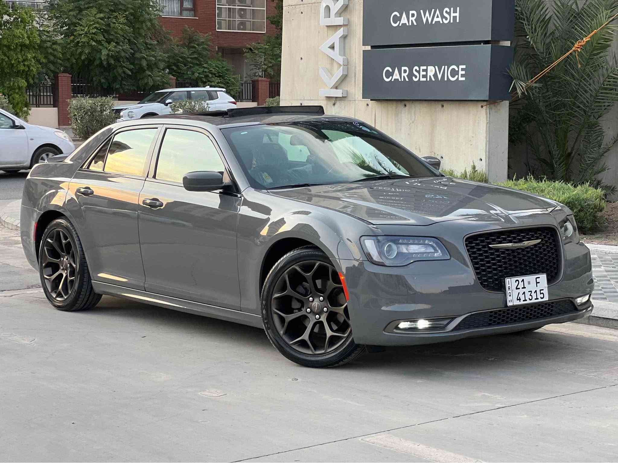 Chrysler 300S 2019 Gold Edition 
70.000 Mile✅
*********** 📞
کلایسلەر 2019. 300S   
فول فول مواصفات گۆڵد ئیدیشن
تەنها ٧٠ هەزار مایل ڕۆشتووە کلین تایتڵ
هەردوو بەصمەی شەریکەی ماوە مواصفات S
دەعامی بۆ دەعامی بێ بۆیاخ بێ سارد و شوخت
بەصمە شەغال پانۆراما کوشن هیتەر
کوشن جلد لایت زینۆن و لید
گێڕی سوکان دوگمەی سپۆرت شاشە گەورە
کامێرای دواوە تایە و ویل ٢٠ تەبرید مەرکەزی
سەماعە Alpine سوکان هیتەر
گێڕ و مەکینە بەشەرت  نەکراوەتەوە
سەنەوی و ژینگە  تا ٢٠٣١ تازەیە هەزە و بەرادی تازەیە
٤ تایە و ویلی بیلادی لۆک 
تەحویل و غرامە بەشەرتە بەناوی خۆمانەوەیە
ناونیشان سلێمانی *********** السليمانية, العراق
