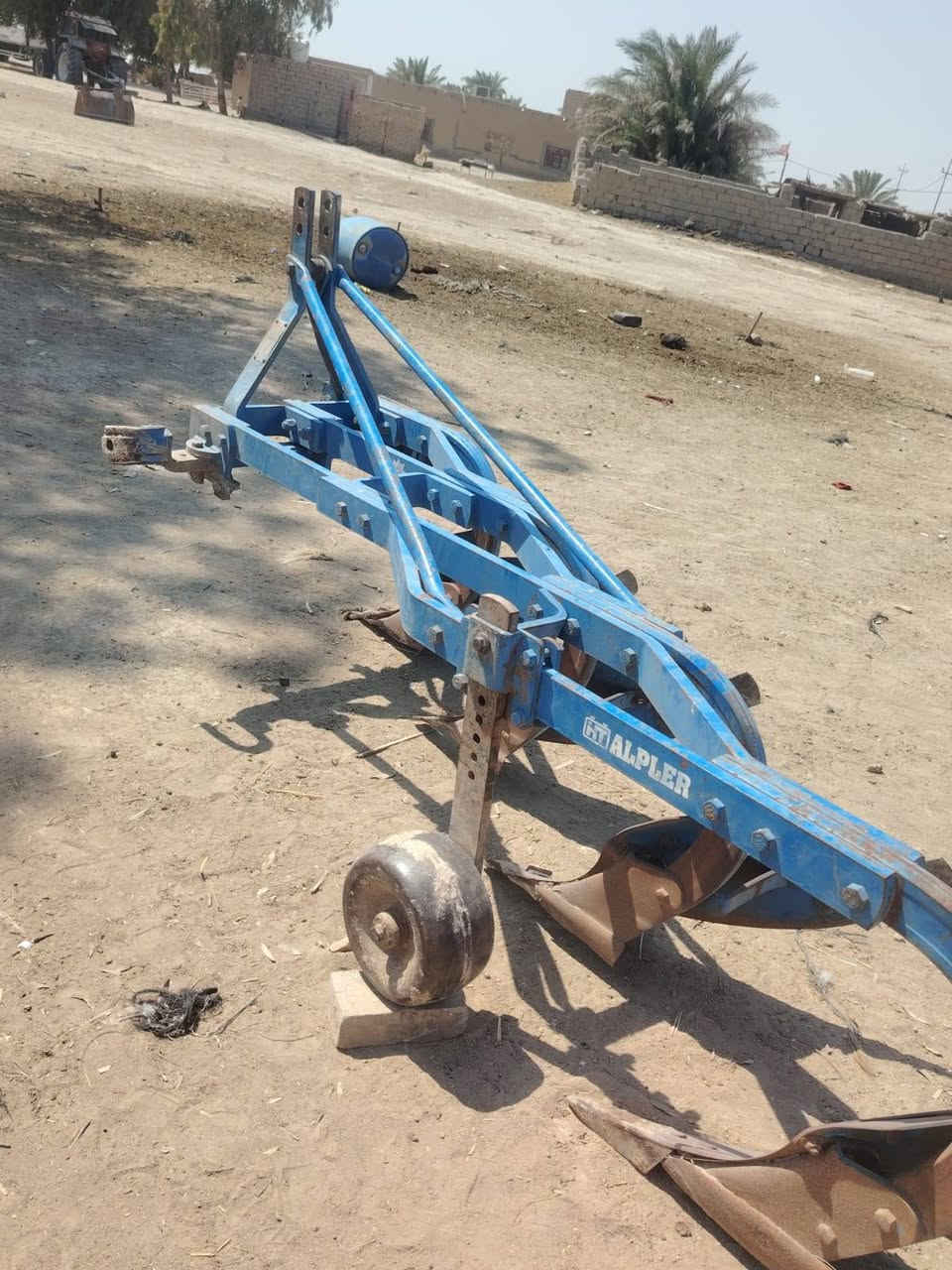 اسلام عليكم
فدان للبيع رباعي البير تركي حجم10 نضافه فول 
مابيه قطره لحيم ولاكسر فدان مكفول الأستفسار 
رجا رجا الموشراي لايتصل ولايعلق تحياتي الكل 
***********
***********
