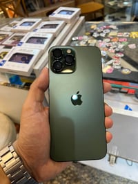 ايفون 13 بروماكس • ذاكرة ٢٥٦ • بطارية ٨٥