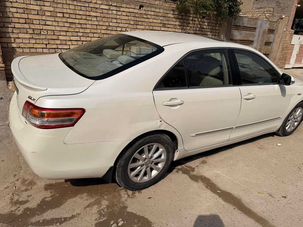 كامري 2010 خليجي glx
فول مواصفات 
لون ابيض صدفي
سلايد وبردة وحساسات كشن كهرباء 
محرك 2.4

ضررها مرفق بلسونر بلتعليقات
السعر 105 ورقة
***********
