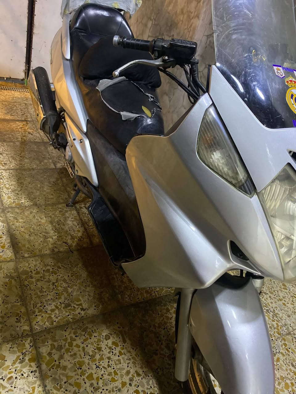 سلفر ونج لبيع دراجه خير من الله كفر كدام عينك دراجه عوزه فج خلفي ودامت كلجات  
قايش جديد بس ما مصفره  كهربائيات كله شغاله
عنوان عبيدي رقمي *********** تايرات جدد سعر 11 ورقه ونص بيه مجال لطيبين
