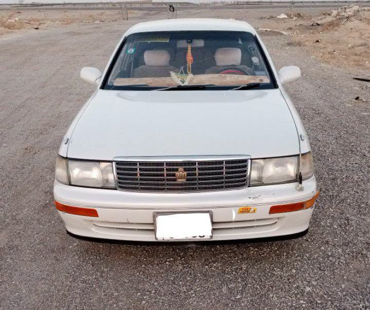 سياره بطه متصل اللبيع تيوتا كروان صالون الون ابيص لولؤي الموديل 1993 سنويته مجدده 2031  رقام مبدله نكليزي سياره بسمي لاتريد مداور ثاني يوم مكفوله من الكصه ونقل جثه مكفول المحرك ولكير ماعده الضربات البصيطه وتبريد مايشتقل  دواخل نضاف ولحداديه جديده الكرهبأيات كله شقاله جام ربع جهات يشتقل 
السعر 55 وبيه مجال الطيبين 

المكان البصره الزبير رقم تواصل تصل وبيك خير ودلل الشراي ‏‪***********‬‏
