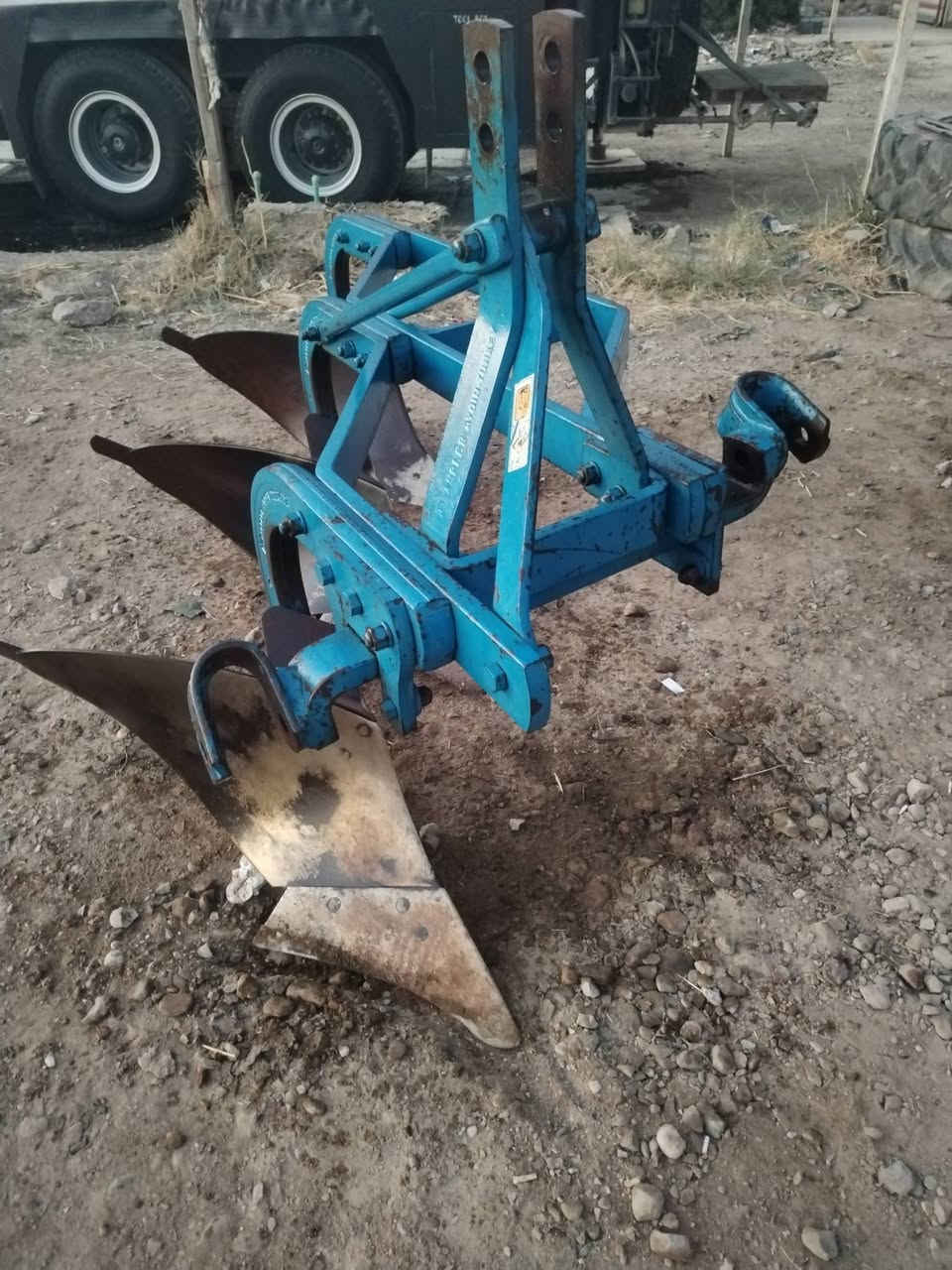 للبيع فدان تركي البير حجم  ١٦ ثلاثي 
العنوان واسط النعمانيه 
***********
***********
