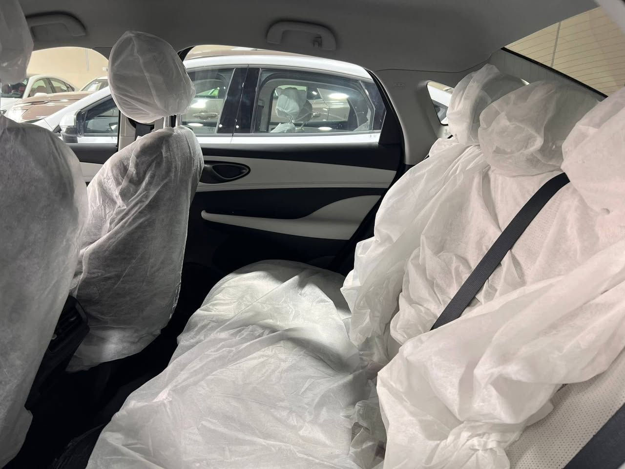 ✅✅بي واي دي  BYD Qin Plus   داخل أبيض 
✅✅سنة الصنع 2025  زيرو زيرو
✅✅حجم المحرك 1500cc 
✅✅بطاريه ليثيوم شفرة byd 
سيارة سيدان مدمجة بنظام هايبرد PHEV 
✅✅تجمع بين محرك بنزين هايبرد   بلكن ومحرك كهربائي
✅✅ بطارية ليثيوم شفرةbyd تدعم الشحن السريع
✅✅ شاشة   إنش بنظام ملاحة وتحديثات OTA
✅✅ نظام صوتي بـ6 مكبرات صوت + ميزة الكاريوكي
✅✅ حساسات وكاميرا خلفية – مثبت سرعة – مقاعد جلد 
✅✅ تصميم خارجي عصري بمصابيح LED ومقصورة عازلة للصوت
✅✅اوتو ستوب
✅✅حساس خلفي 
✅✅اوتو هولد AUTO HOLD 
✅✅هند بريك بصمه 
✅✅تشغيل السياره بصمه مع
 كارت دخول ذكي
✅✅مقاعد جلد 
✅✅لايت زينون 
✅✅لد نهاري LED
✅✅بك لايتLED
✅✅3انضمة للقيادة 
✅✅مانع تزحلق
✅✅مثبت سرعه  Cruise 
✅✅تشغيل عن بعد 
✅✅شاشة ذكية
✅✅ سعة الخزان 65لتر   اتمشيك 2100 كم 
شركة الفرس الابيض لتجارة السيارات 
 معارض البياع -الشارع الاول المميز - مقابل كراج البياع. 
للاستفسار الاتصال على الارقام :او المراسله واتساب
***********
***********
