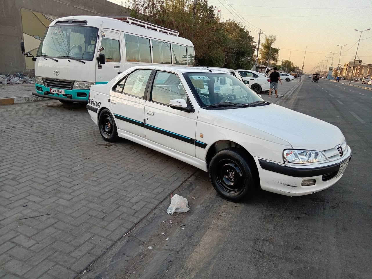 بيجو بارص ٢٠١١  مكينه وكير نظيفات تبريد شغال  تخم تاير جديد صدر امامي خلفي جديد باتري جديد كهربائيات كلها شغاله لايت زنون اصلي سياره كامله مابيها نقص السياره بيها مكانات صبغ اعتبرها حزام سنويه مشروع وطني لل٢٠٢٧ شررط التحويل  السعر ٣٦ العنوان بغداد  البياع  ***********
