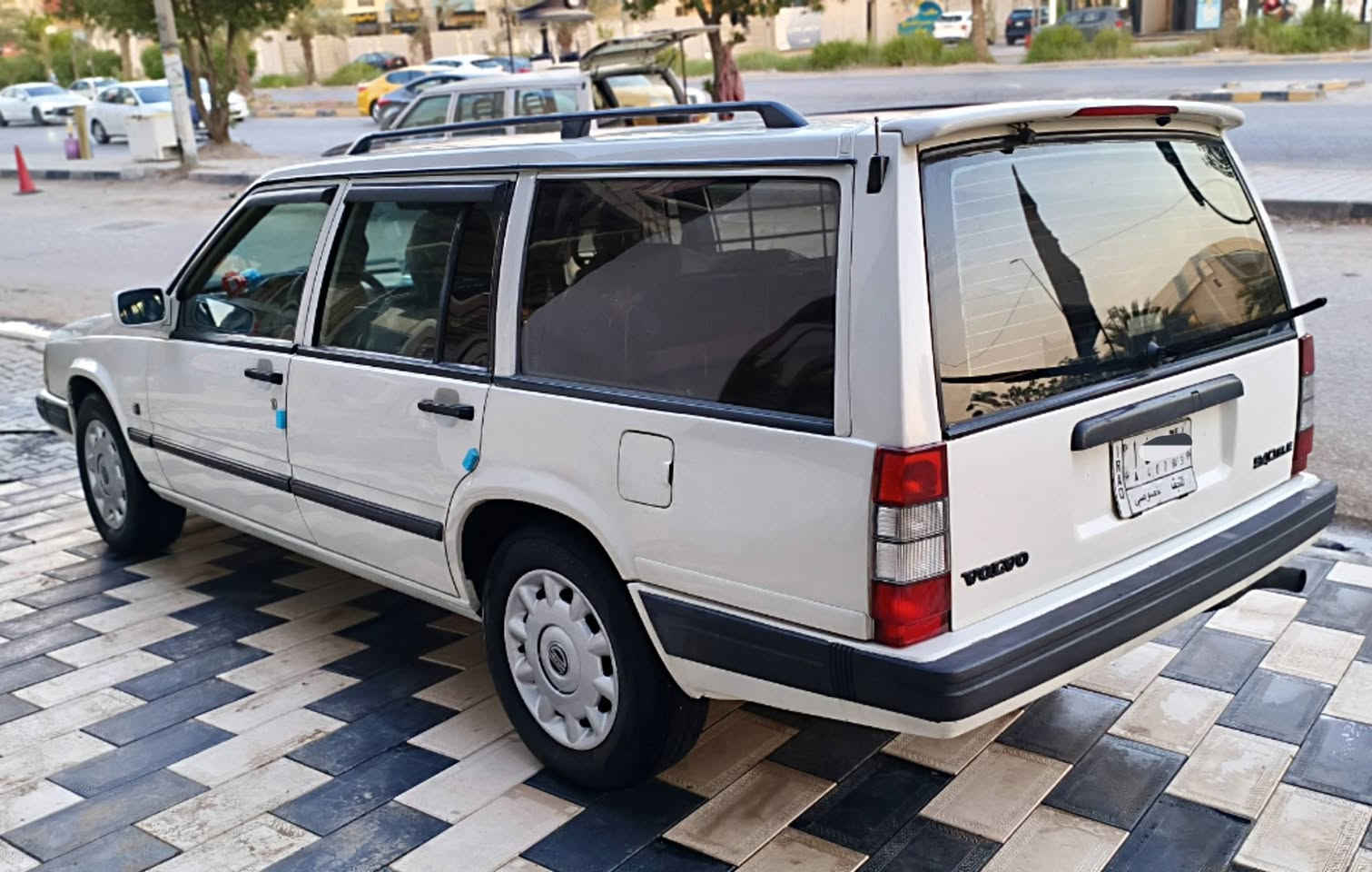 ڤالفو 940 استيشن موديل 1996بلاديه تيربو رقم نجف بسمي مكفوله من الضربه شواصي اخياس كصه كير مكينه 
كهربائيات تبريد كله شغال الي يدور نظيف هذا مكاني نجف ***********

نص مكتوب في الصور:
- POCO X7 Pro 18:36 2026/5/26
- POCO X7 Pro 14:59 2026/5/27