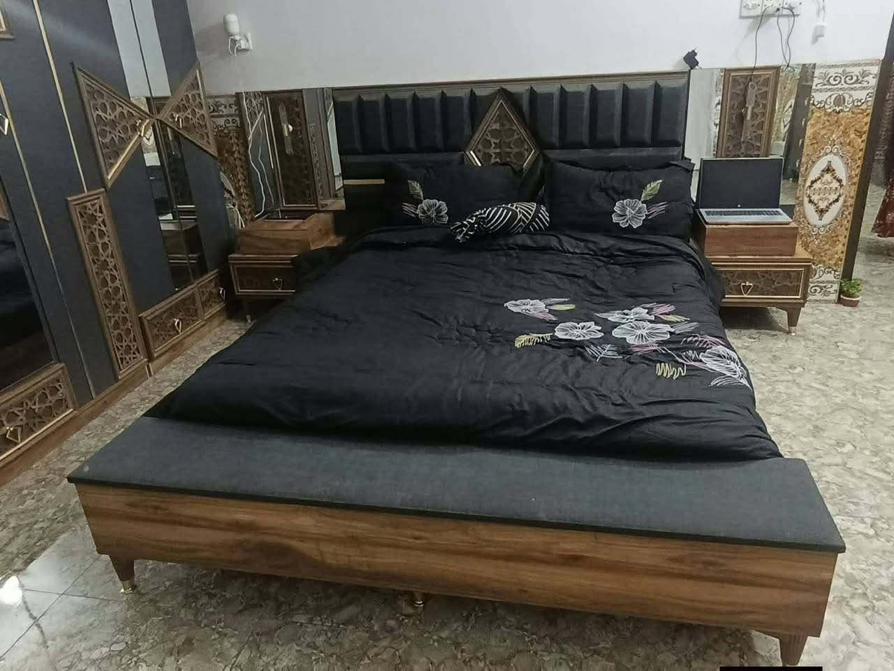 غرفه للبيع تركيه نضافه فول كامله كل ملحقاته مثل ماموضح بـ فيديو مكان فلوجه شهداء قرب جامع المرسلين
سعر 700وبيه مجال للطيبين واتساب فقط ***********
غرفه للبيع تركيه نضافه فول كامله كل ملحقاته مثل ماموضح بـ فيديو مكان فلوجه شهداء قرب جامع المرسلين
