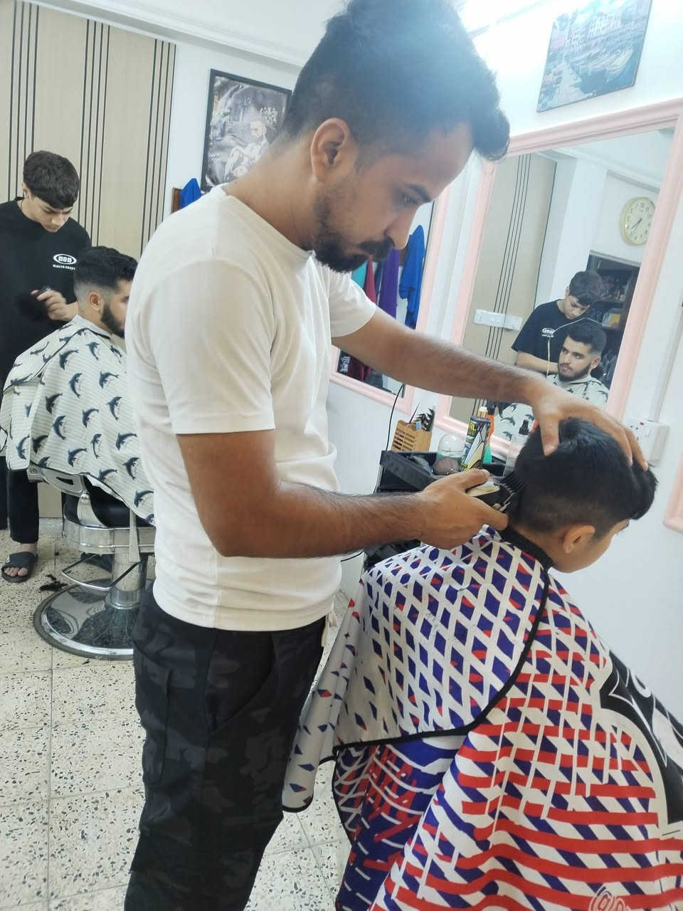تعليم الحلاقه معهد النجاح بغداد الجديده تفاصيل الدوره اتصال وات ساب ***********
