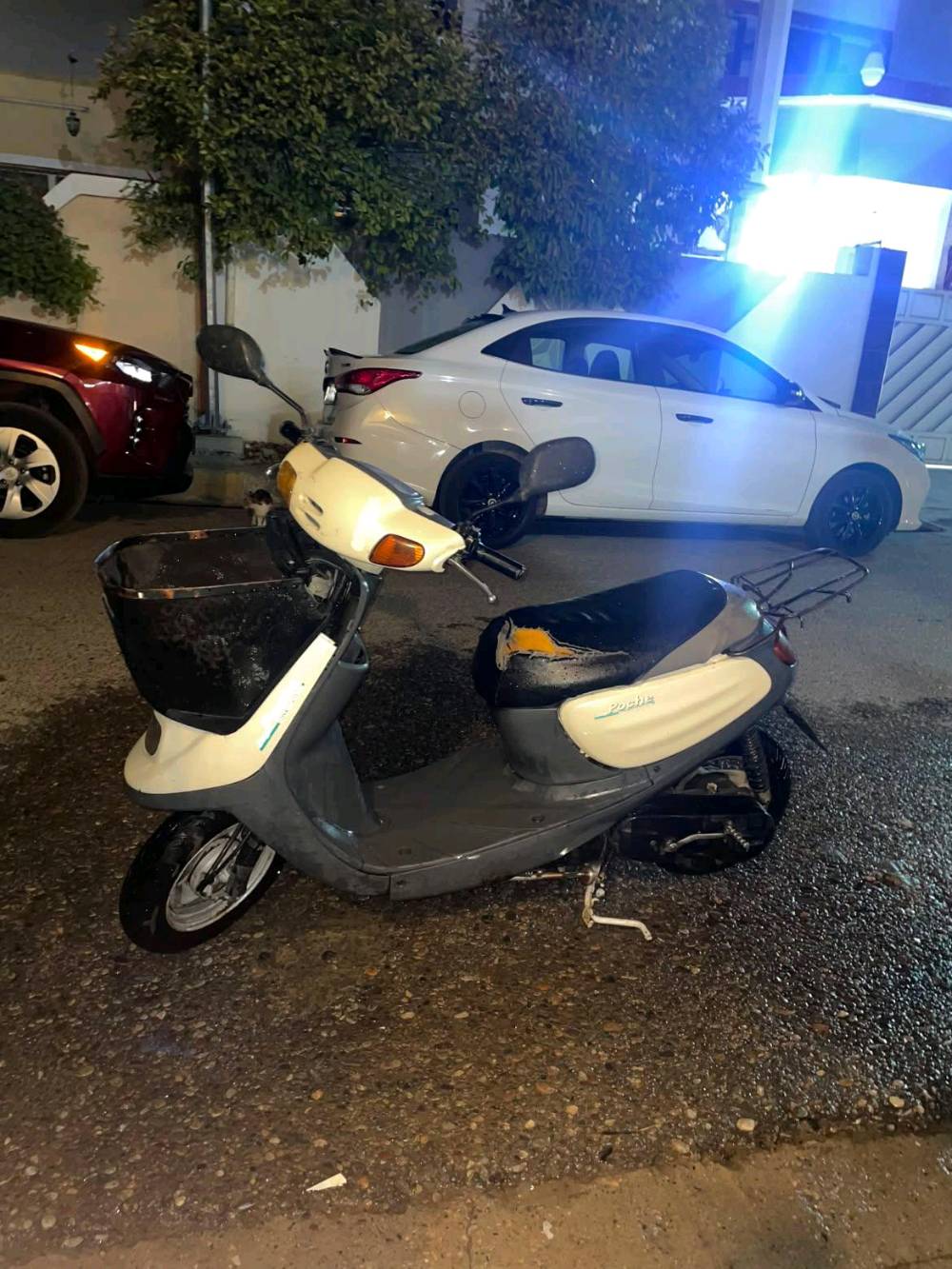 دراجة ياماها للبيع كفراتها نظيفة فقط تريد تطبيگ صحيح وشغاله هندر واحد السلف شغال بس باتري تعبان وبيها صوت بالاكسل سعر 225 وبي مجال بسيط مكاني كركوك ***********