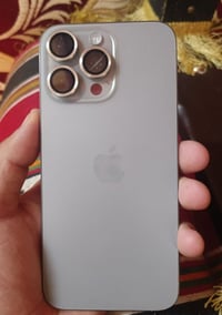 آيفون ١٥ برو ماكس • بطارية ٧٧ • شاشة مبدلة