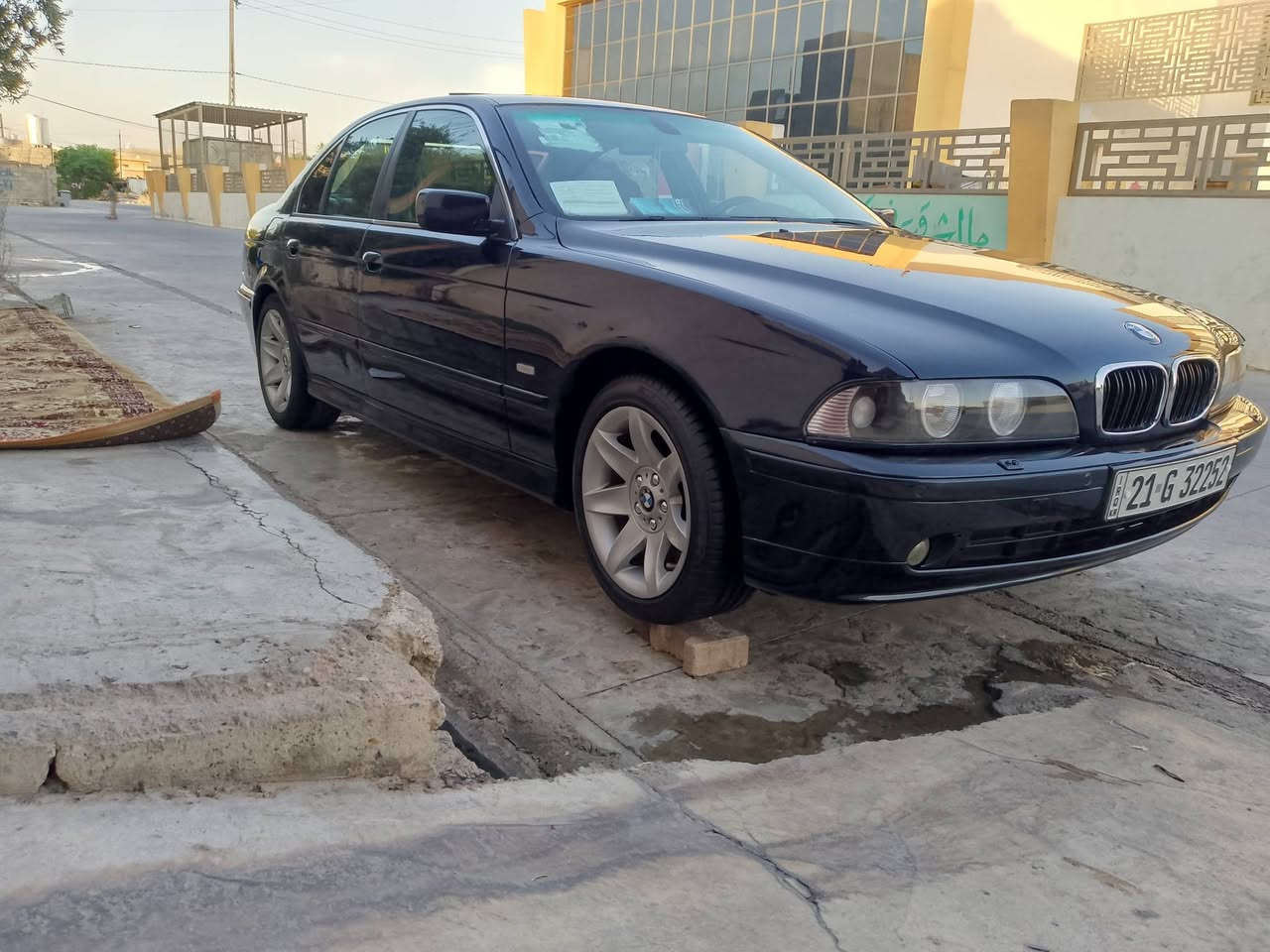 بي ام بومه 2000 للبيع فول مواصفات صدر تخم  تأير جديد  تبريد شغال  سياره صبغ بس جماليه اي معجون ما بيه ولا ضربه  دفتر بانزين بيه  سياره شرط تحويل سنويه جديده اي غرمه ما بيه  رقم *********** عنوان كركوك
