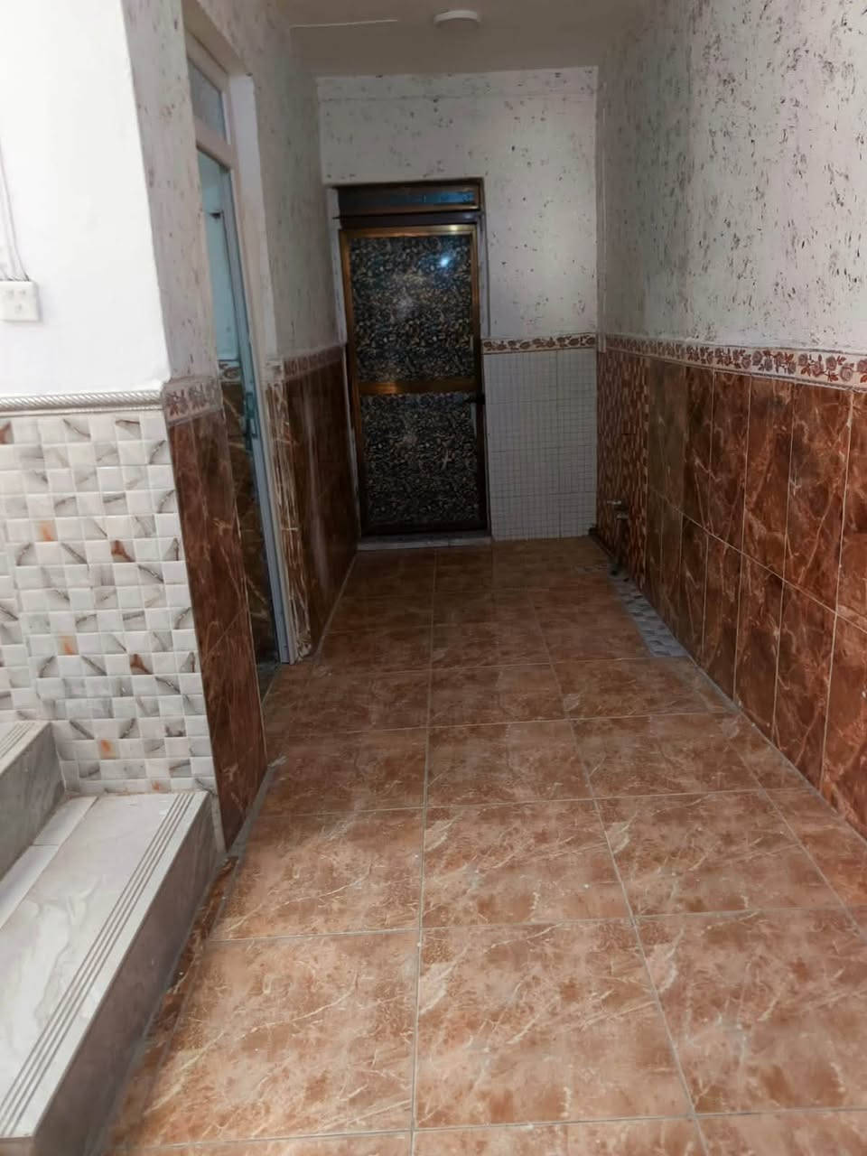 #للبيع
مشتمل مساحته 120 متر طابو ملك صرف 
الموقع ديالى بعقوبة تقاطع الساده حي الحكيم 

البيت حلو مرتب 
طابق واحد كامل 
تبليط خدمات كامله 

تفاصيل البناء كراج استقبال ومطبخ وصاله وصحيات وغرفه 
ومنور وصحيات خارجيه 

السعر $ 

📞 للحجز والاستفسار يرجى الاتصال على الرقم:
***********
***********
📍 مكتب الصادق للعقار - ديالى، بعقوبة

#ديالى #عقارات #عقار #بيت #اكسبلور #بيع #ايجار #بعقوبه #تقاطع_الساده #اخبار
