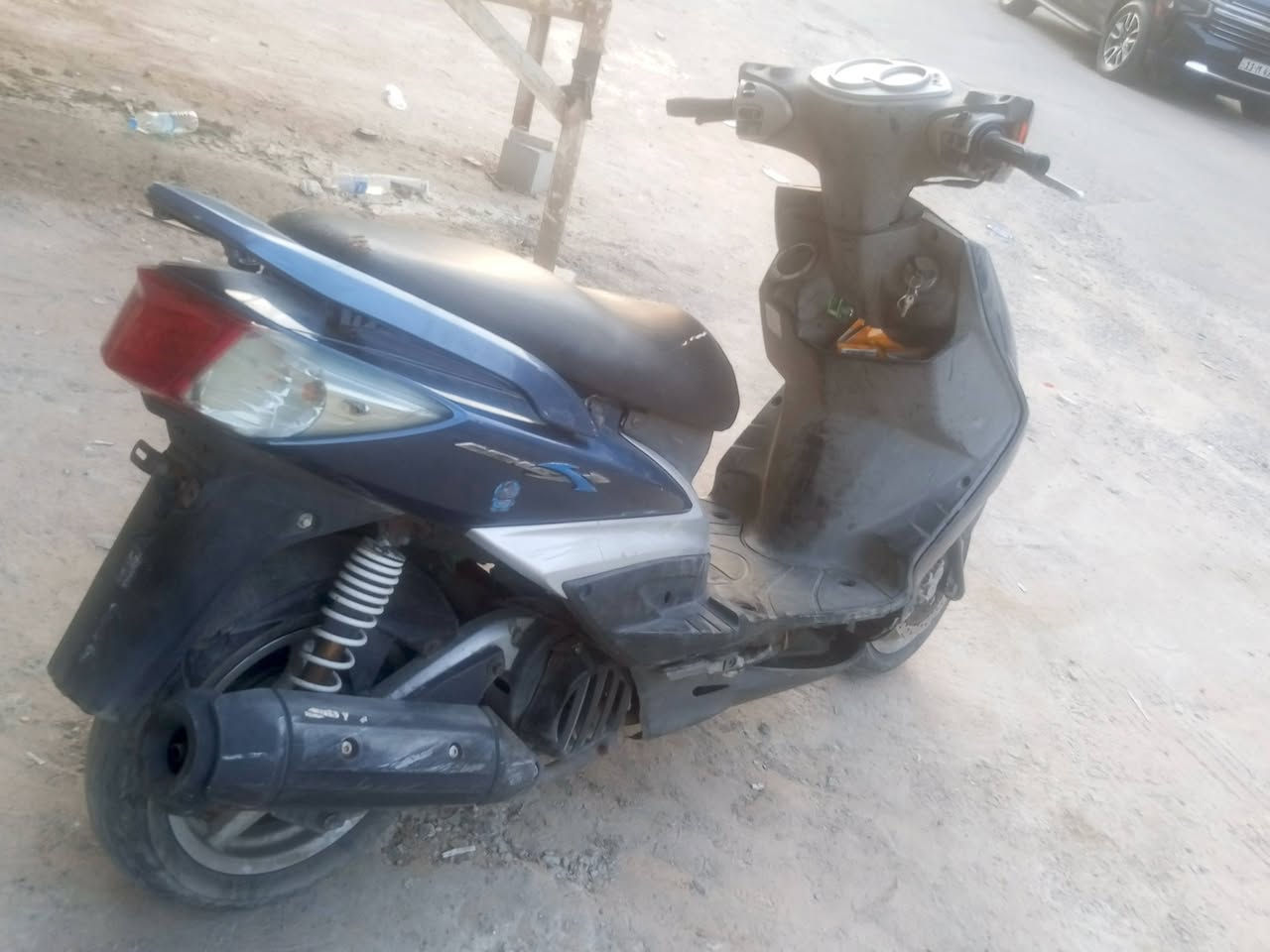 سلام عليكم دراجه سكنس بل معدل 120 تمشي الدراجه مبينه بل صور سعر دراجه 600الموقع الكراده شارع 42 رقم الهاتف ***********
