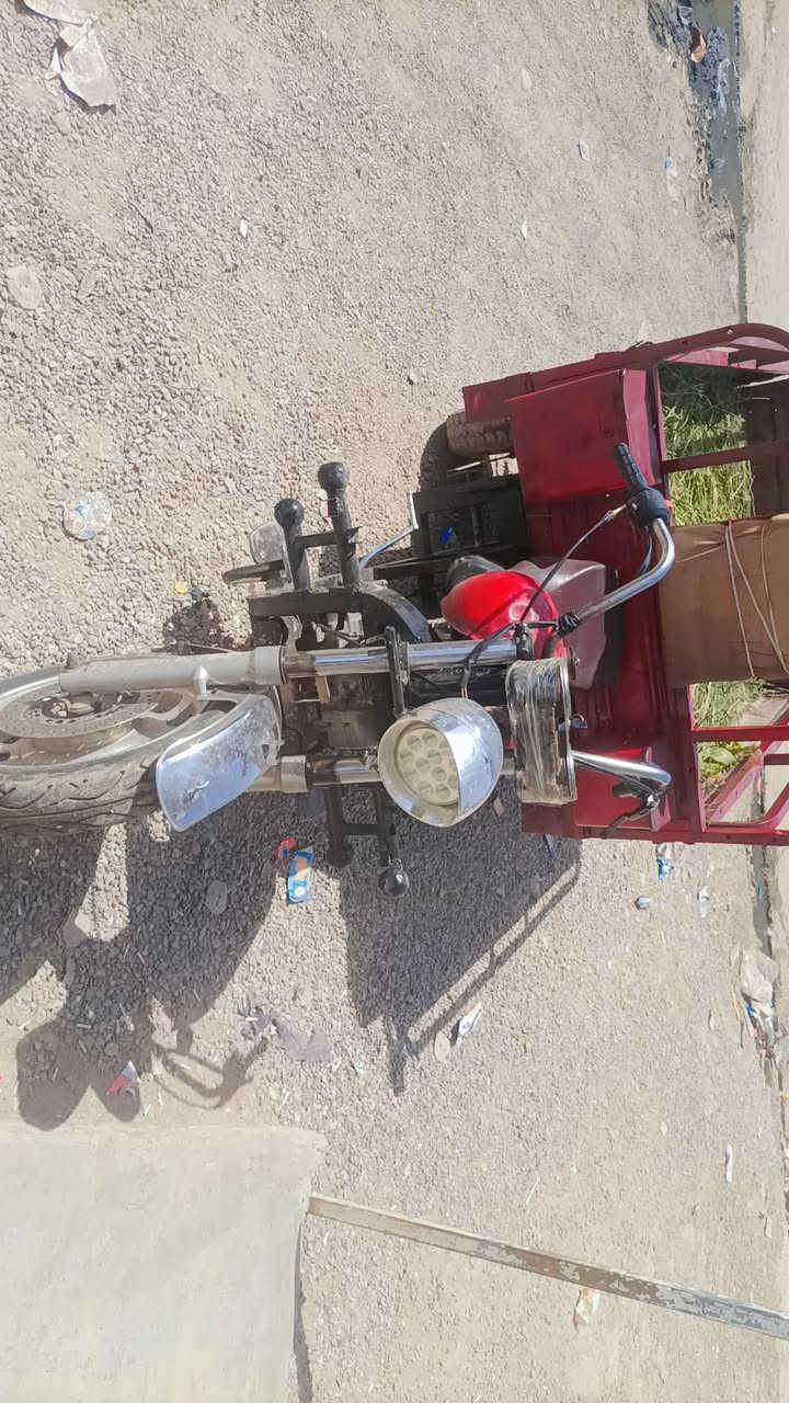 للبيع ركبه ملحومه شرط محرك لاصرف ولابخار سلف شغال بس، باتري نايم لايت امامي شغال هورنات 
625 بيها مجال مكان قضاء، الدبس  ***********
