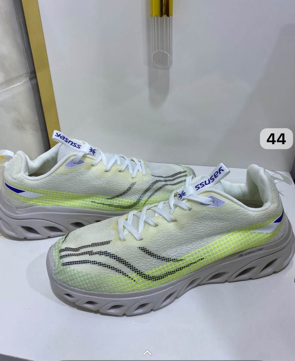 تحطيم الأسعار • مقاسات 40-44