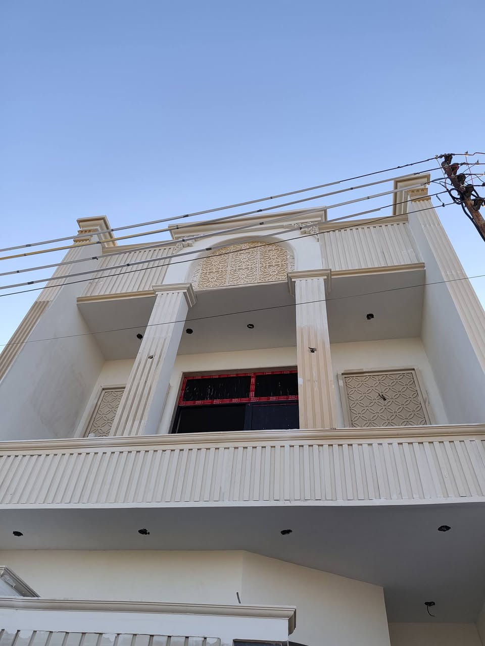 بفضل الله تم انجاز واجهه في قضاء المحمودية اشتغل 
واجهات لبخ خارج تصفير مساطر تشميع باسعار  مناسبة
***********
