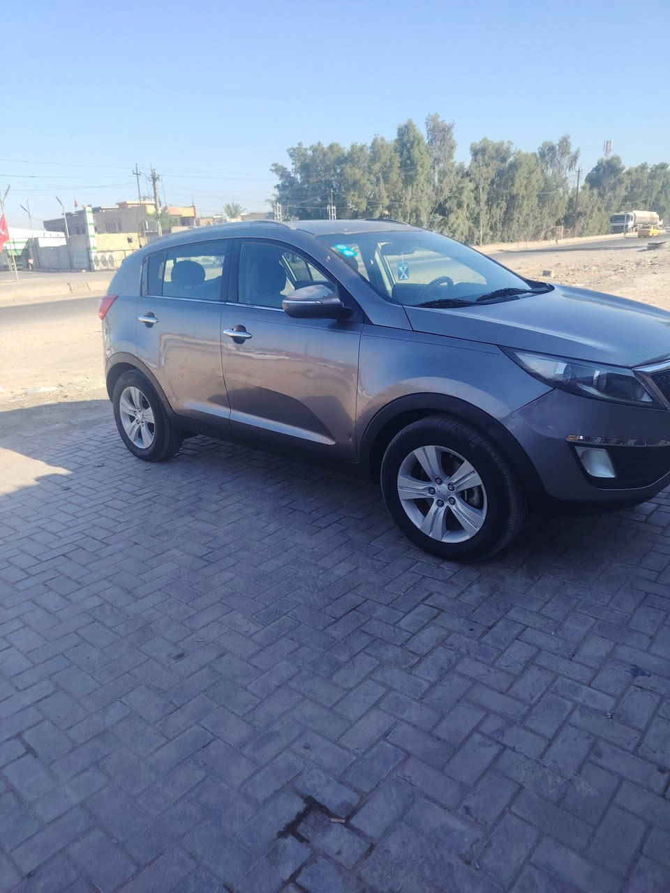 سبورتج ١٣ ورد أمريكي حادثه بنيد نفسه معمر محرك كير صدر تخم تاير كله جديد السياره جاهزه مابيه اي نقص بسمنه مكان السياره بغداد حي النصر *********** محرك ٢٤٠٠ السعر ١١٥ بيه مجال بصي،
