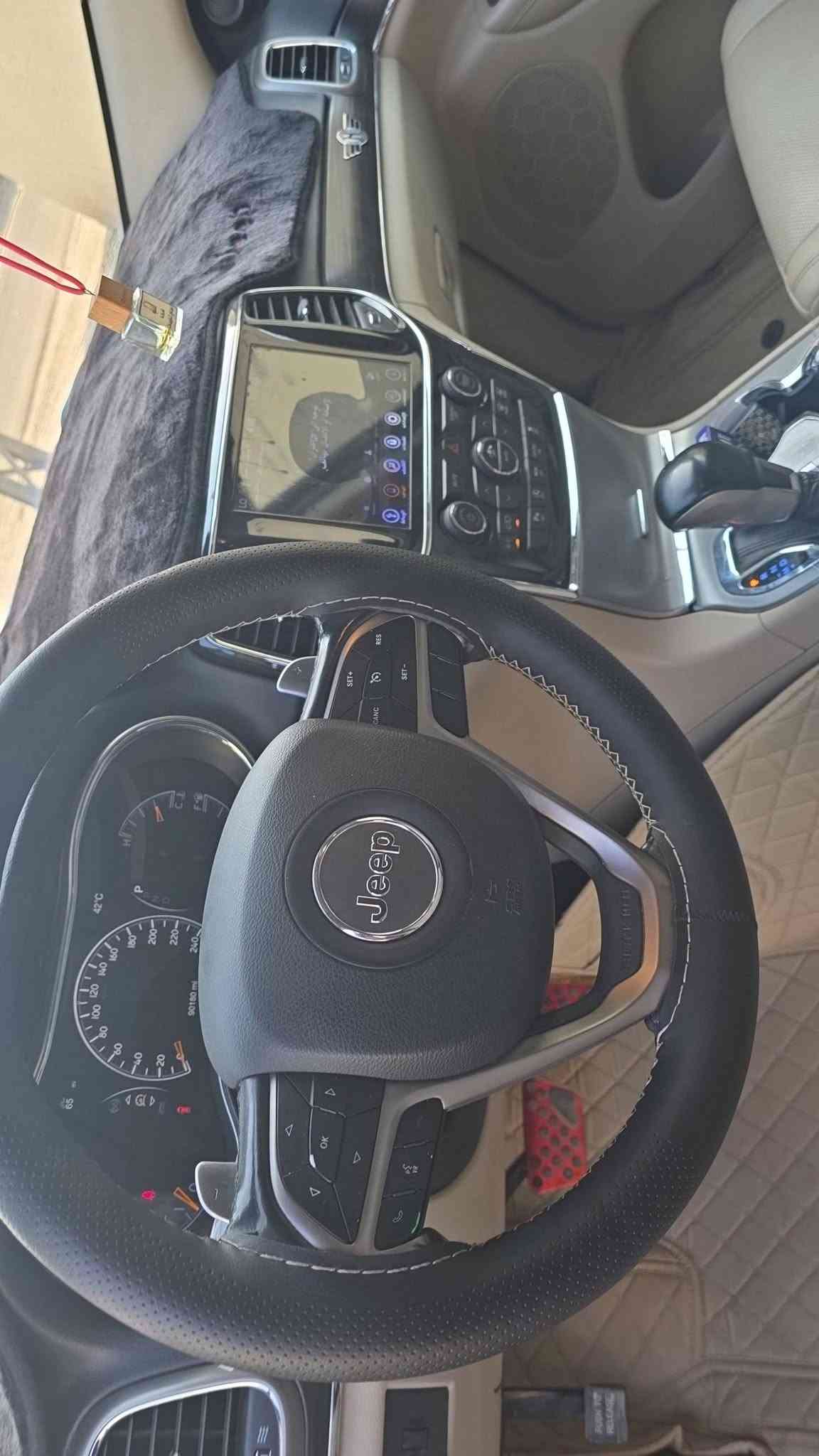 *********** جيب خليجي مديل 20 فوال مواصفات السياره عله وضع الشركه تريد وكاله تريد مداور مابيه كل نقص كفاله عامه مامتواجد عل نت السياره مناسبه
