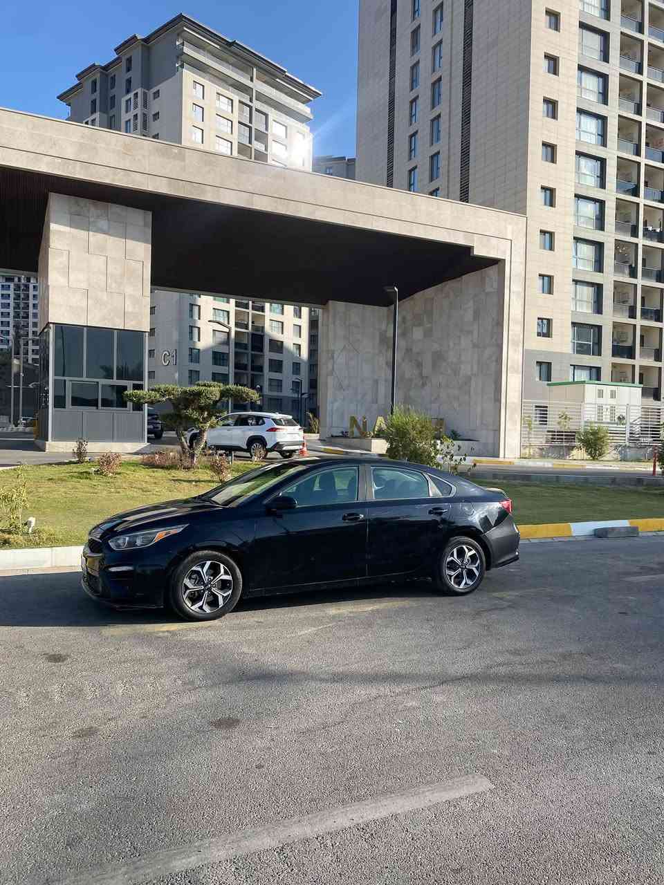 سلام عليكم
فورتي2019 مكينه ٢٠٠٠ كير اي تي حادث جنطه بس وبيها طخات خفيفه ما مصلحهن.     سعرها 107 
بغداد حي جهاد 
***********
