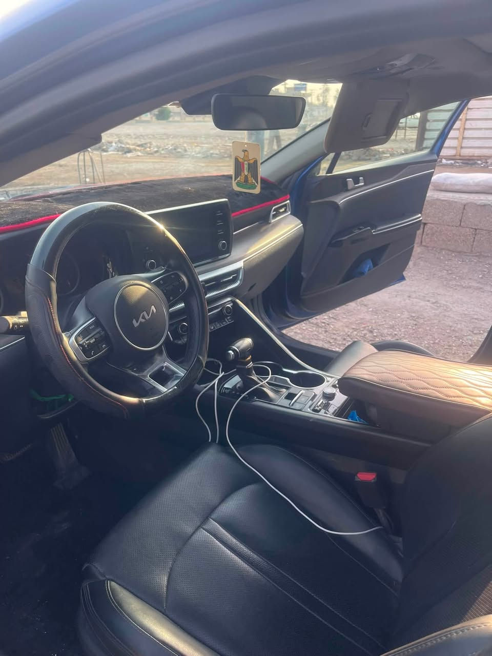 🚘 للبيع | كيا K5 موديل 2023 🚘
✨ وكالة عامة.
✨ فول مواصفات.
🔹 محرك 1.6 تيربو يجمع بين الأداء القوي والاستهلاك الاقتصادي للوقود.
🔹 ناقل حركة أوتوماتيك.
🔹 شاشة معلومات وترفيه كبيرة.
🔹 كاميرات وحساسات.
🔹 تشغيل بصمة ودخول ذكي.
🔹 فتحة سقف.
🔹 مقاعد جلد.
🔹 نظام تثبيت سرعة.
🔹 إضاءة LED.

📸 الحادث موضح بالصور بكل شفافية.

💰 السعر: 168 مليون دينار عراقي (قابل للتفاوض بالمعقول).

📞 للتواصل والاستفسار:
***********
