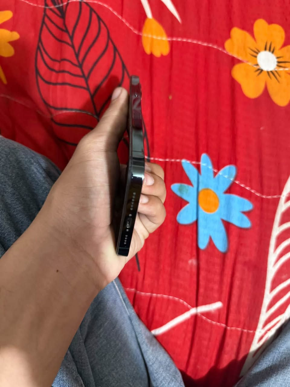 سللا عليكم ايفون 12 برو ماكس البطاريه 100 شاشه مدله نوع اصلي المبايل نضيف السعر275 وبي مجال للاستفسار ***********
