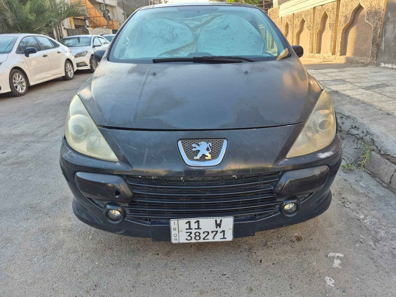بيجو 2006.   307.   للبيع  40ورقة
تدفئة تبريد كهربائيات جيدة 
صدر جيد مسنات قماش تغليف جديد 
المكان  الدورة الميكانيك  موبايل ***********
