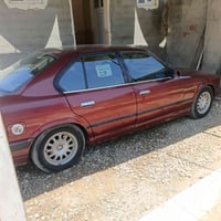 بي ام 525 • موديل ٩٣ • رقم دولي