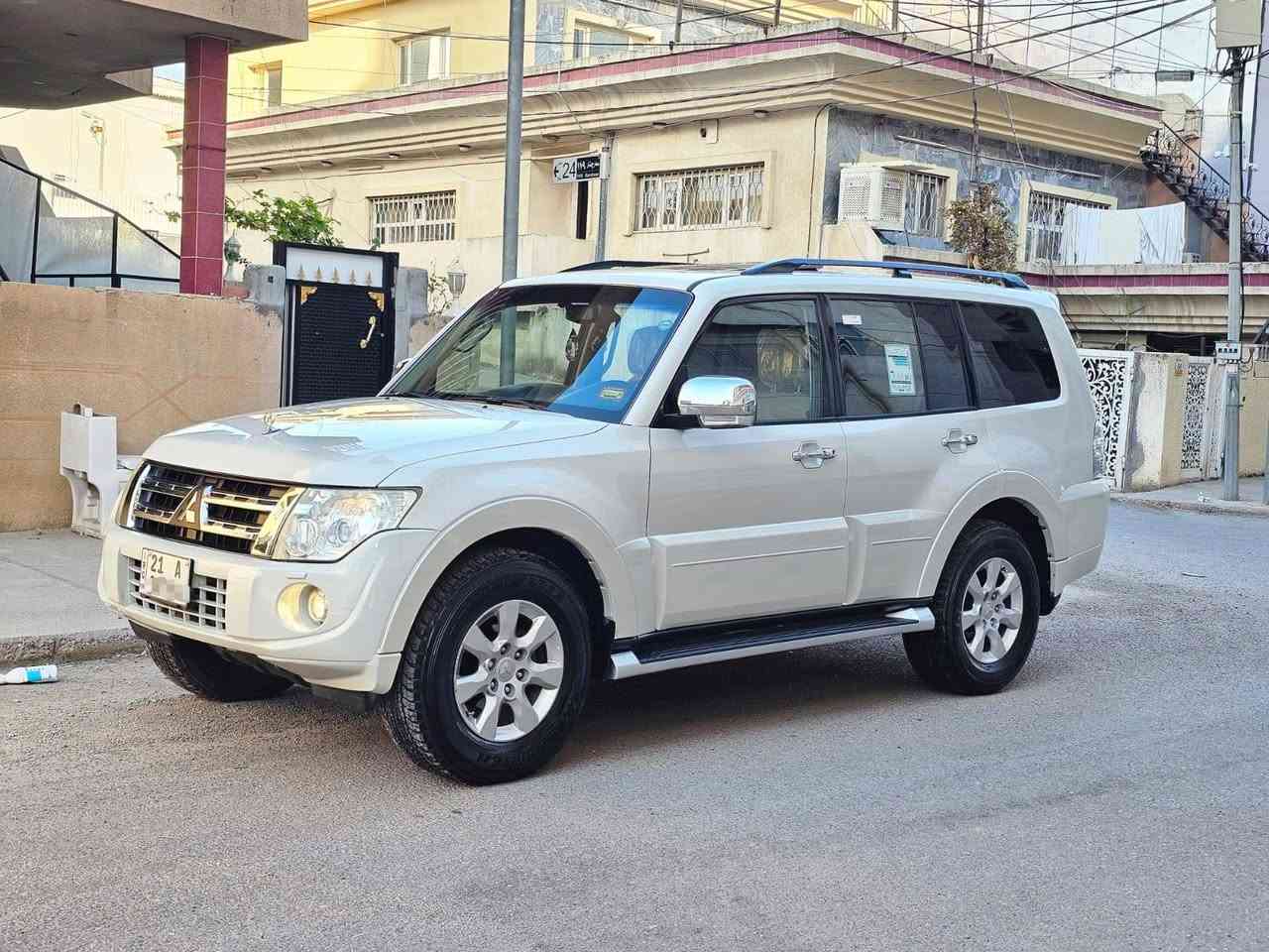 میستۆبۆشی باجیڕۆ 2014 فول فول مواسەفات
سەیارەکە سفری شەریکەیە ٢ سویچی شەریکەی لە گەڵایە 
تەنها 71,000  کیلۆمەتر حەقیقی ڕۆشتووە وەک سفر وایە 
سەیارەکە بێ بۆیاخە بێ سارد و بێ شوخت تەنانەت دەعامیەکانیشی بۆیاخی نیە ٢ دەستە لە شەریکەوە 
سەنەوی تازەیە
مواسەفات.... قەپات 
سڵاید  /ناوزەرد ، ناو فۆرمیکا/ موکەبەرە گەورە/3 شاشە DVD و MP3 کوشنی جڵد کامل کوشن کارەبایی/ ئاوێنە کارەبای / 3 ڕیز کوشن ٧ نەفەری/دەبڵ ئەکسڵ/ 
مەکینە V6 3.5 مرغوب 
تەبرید مەرکەزی / حاسە و کامێرا 
سوکان ڤۆلیوم/ بلوتوز/ تەحدیدی سورعە/ لایت زینۆن و بلاجکتۆر 
ئاوێنە ئیشارەت / ئاوێنە ئەخەویت
و چەندین مواسەفاتی تریش....
گێڕ و مەکینە و کارەبایی هەمووی بە شەرت لە سەر دەقی شەریکە ماوەتەوە سەیارەکە لۆکە ماشاءالله 
٤ تایەیی لۆکی لە ژێرایە 
سعر:١٧٣ و معامەلە.....
***********

مستربوشي باجيرو موديل ٢٠١٤
مواصفات سيارة فوول فوول 
سيارة خليجي شركة ٢ سويج شركة بلادي ويا 
محرك 3.5 / 6 سلندر مرغوب / سيارة 71 الف حقيقي ماشي.... سيارة بدون صبغ / بدون شخت بدون بارد/مابي اي مصاريف الحمدالله حتي دعاميات مابي صبغ/ سيارة مكفول كفاله عامة من كلشي  باقی مثل شركة ماشاءالله 
مواصفات .....
سلاید بانوراما/ دبل اكسل/ كشنات كهرباء كشنات جلد / مكبرة كبير/ لايتات زينون و بلاجكتور / ٤ تايرات جديد السياره/ كير محرك مكفولات بشرط كامله ما بي اي مصاريف الحمدالله سيارة لوك ماشاءالله 
گير اوتوماتيك فور ويل ٣مقعد كشن تبريد مركزي جام كهربائي مرايه كهربا كاميرا و حاسه ٣ شاشات  سنويه جديد بشرطة تحويل و غرامه
سعر ١٧٣ ورقه و مجال
*********** السليمانية, العراق
