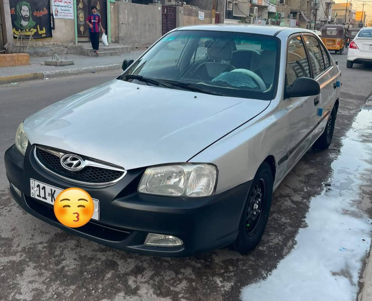 السلام عليكم  
للبيع سيارة هونداي اكسنت 2001
60 $ السعر وبيها مجال للطيبين والشراية سيارة جاهزة محرك وگير وصدر خير من الله 
كهربائيات كاملة
مصبوغة احزام جمالية اثر جراد 
للاستفسار الاتصال ع الرقم 
***********

