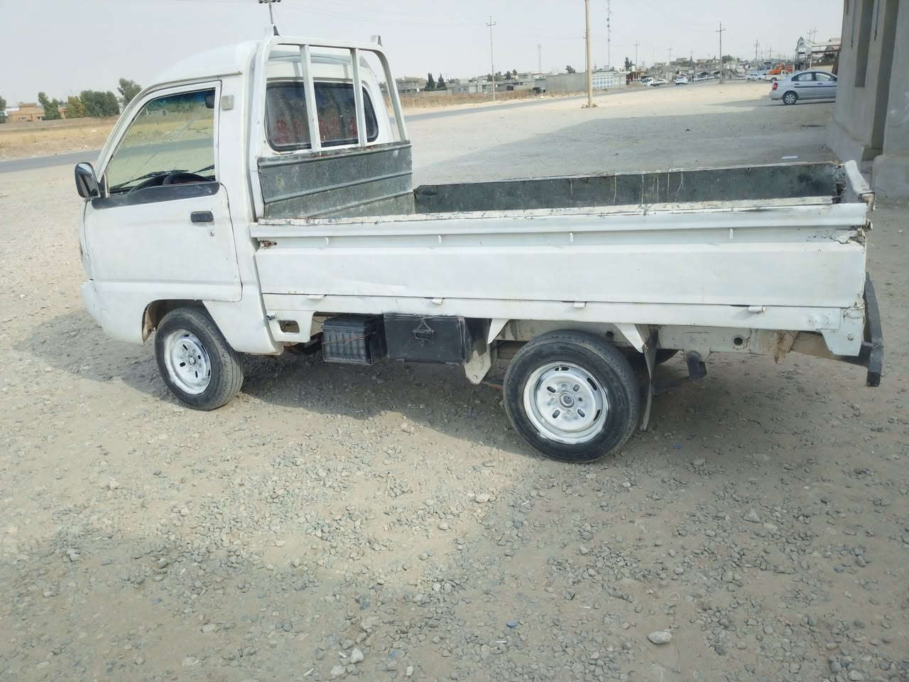 فاو 2006 منفيس
محرك بداية تبخير كير شرط 
شاصي نضيف بس بيه تصليح عند تاير الخلفيه 
بيها اوراق مصوره بدون وكاله 
السعر 10
***********
مكان السياره ناحية ربيعة عوينات
