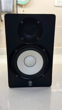 سماعات استوديو • Yamaha H5 • فنتچ 2005