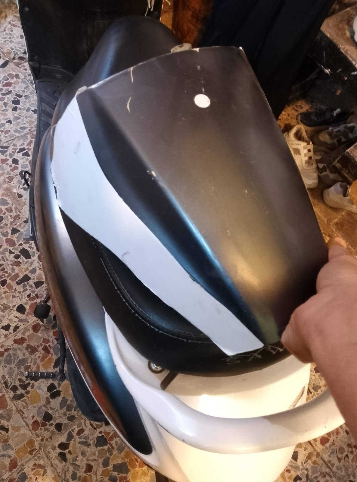 بوليس حديث • كابريتر • مكفولة