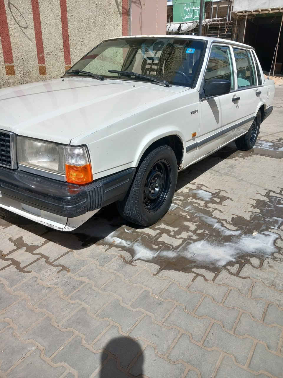 سياره للبيع موديل ٨٧
سياره جاهزه من كلشي تبريد شغال ورقم انجليزي باسمي اريدها ب٤٠وبيها مجال (***********)
