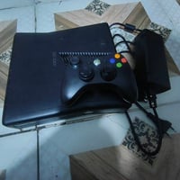 ورحمة الله وبركاتة. بلي اكس بوكس 360 نضيف و مابي اي عيوب ولا طاب صيانه...