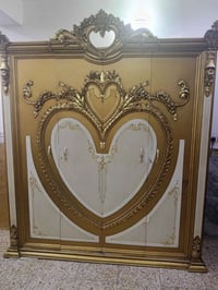 كنتور وميز تواليت وكمدي مصري خشب تكمه نضيف مثل مواضح بصورة السعر 400 ا...