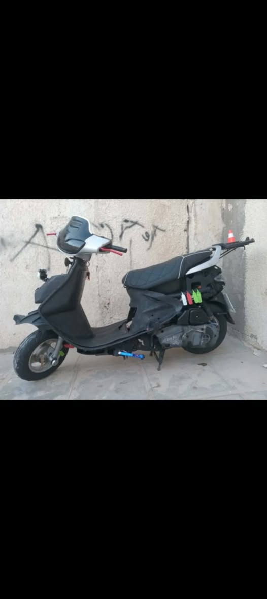 السلام عليكم دراجه فراشه حاويه بدون كفرات التصال فقط ***********
السعر خابرني وتدلل المكان ديوانيه قضاء المهناويه
