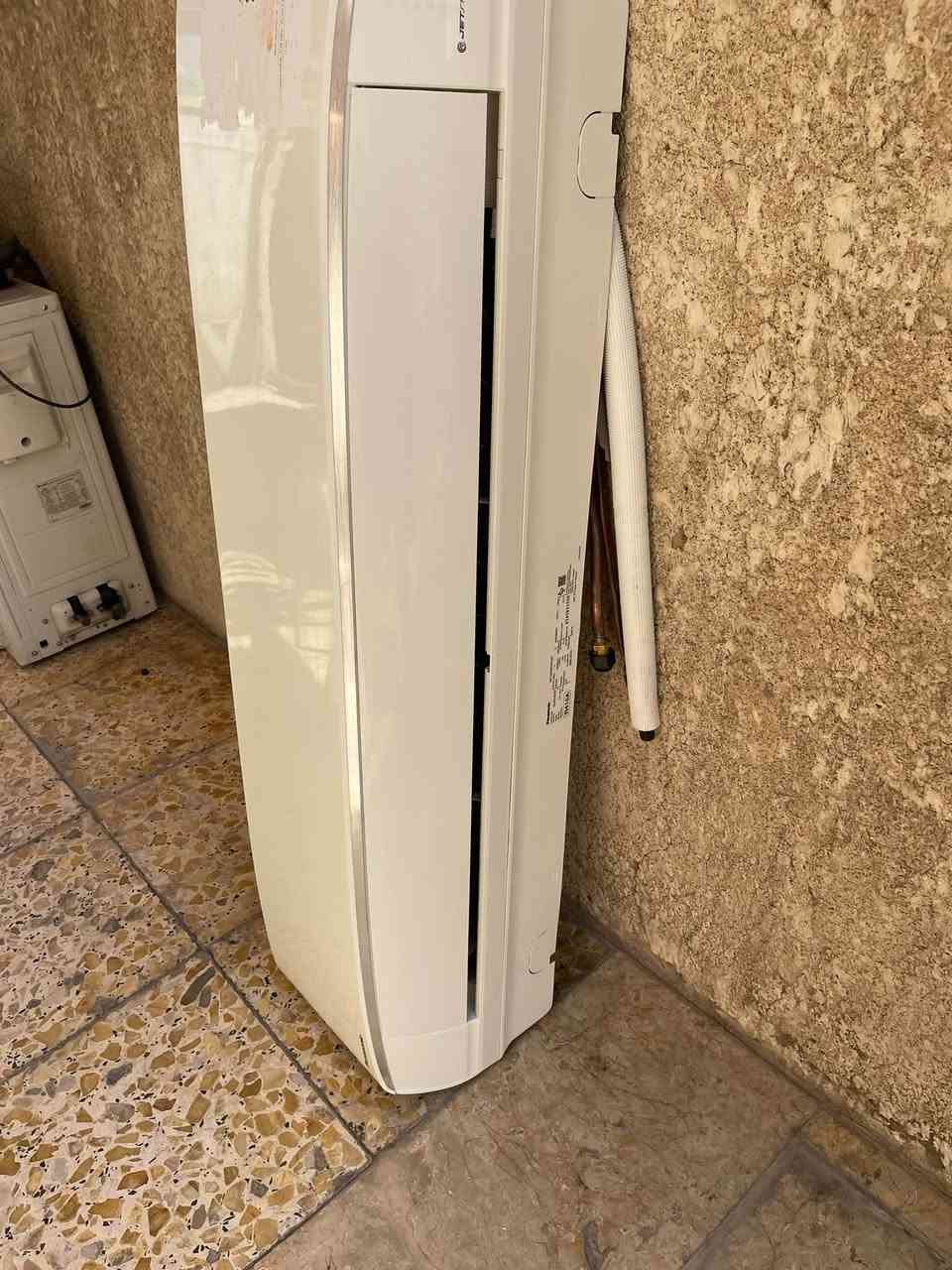 السلام عليكم 
على بركه الله توفرت سبالت مستعمله بنضافه 100/100 باحدث الموديلات وأنسب الإسعار مع الشد والضمان لكل سبلت 
مستعدون لتجهيز الشقق الاستلام الجديد بسبالت مستعمله وجديده 
متوفر كادر لنصب وصيانه السبالت 
للاستفسار والطلب
***********
***********
