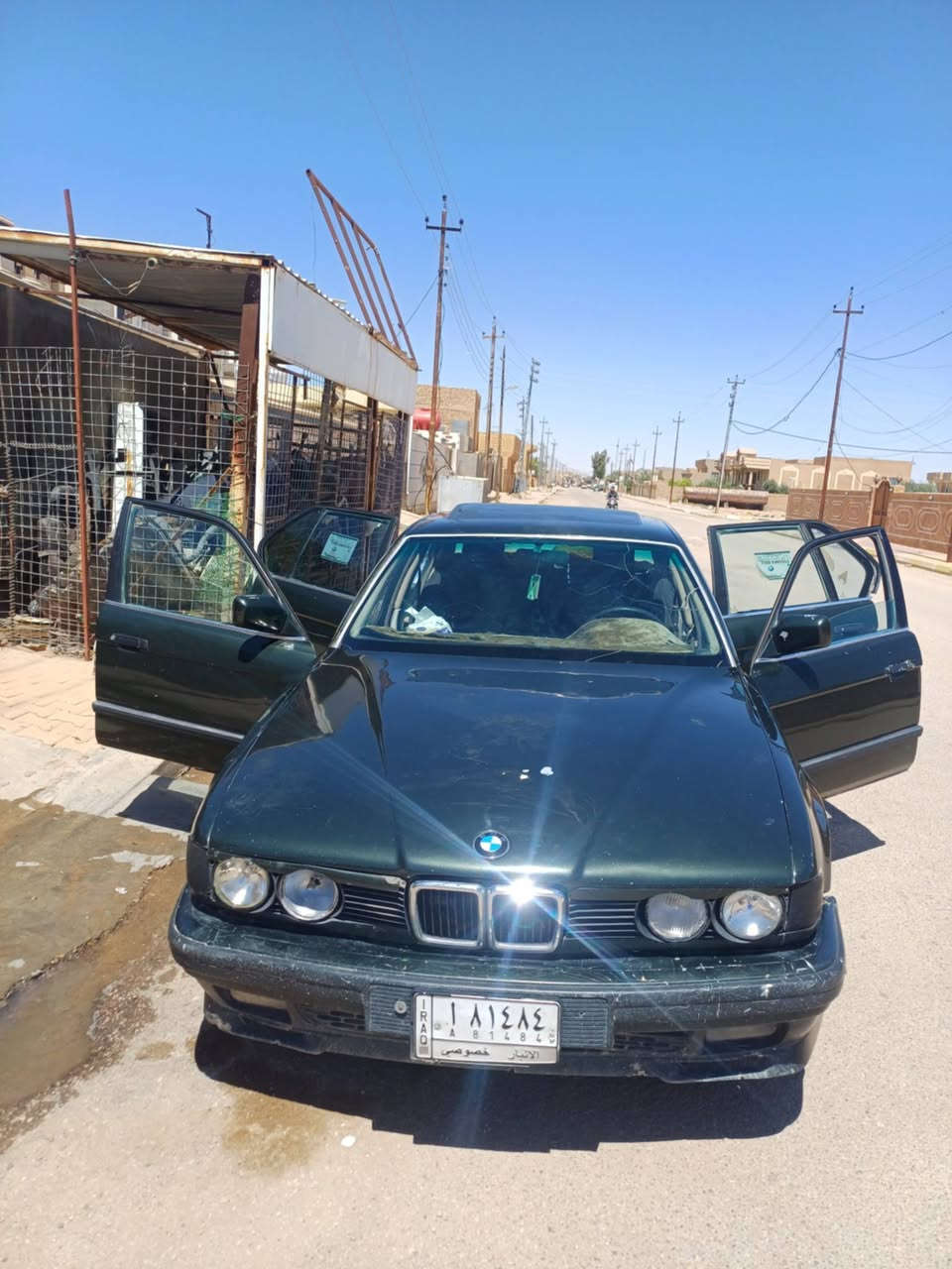 بي ام حجم ٧٣٥ محركها جيد كير عادي  الارفلو عاطل تخم تاير ويل كب يدة باب السائق مكسورة رقم انبار موديلها 88 تريد تحويل تريد وكالة السعر ١٩ ورقة وبيها مجال متوازي على بيعتها العنوان الانبار رطبة ***********
***********
