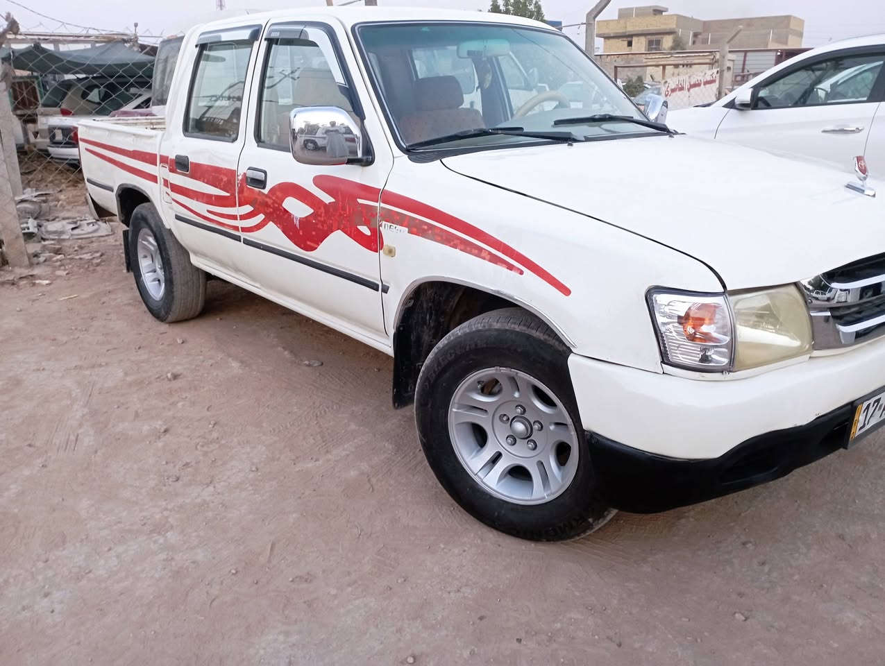 السلام عليكم البيع دير موديل 2006 رقم مثنئ انكليزي سنوية مجدده 2030سياره  مكفولة من الضبه وتبديل وكير ومحرك وحداديه وشاصي الكهربايات كله شغالة المكان ديوانية السعر 46 تصال على رقم ***********
