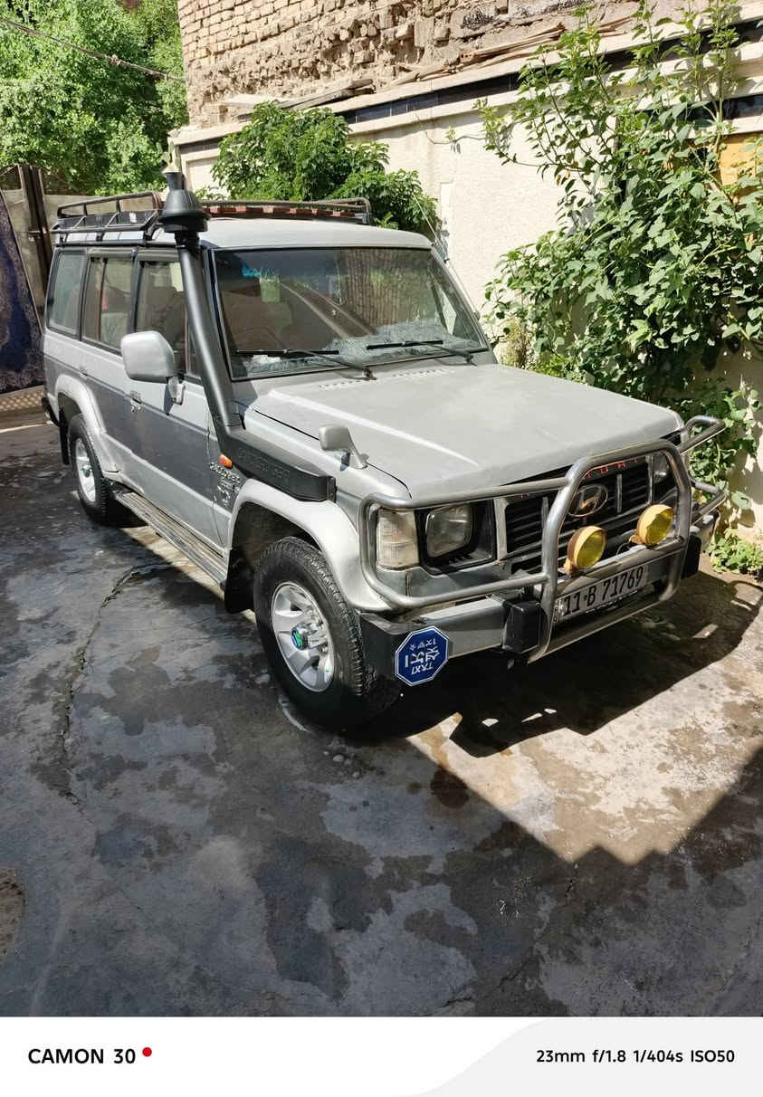 سلام عليكم كالوبر للبيع موديل ٩٢ رقم بغداد إنكليزي تحويل مباشر محرك ففتي اثنين ونص وتماتيك  تخم تاير جديد دوشمه جديده كهربائيات كلهة شغالة سياره كشر ابلادي بيهة بنيد طاير فقط ومسوي كلشي واضح بصور مكان سياره بغداد مدينة الصدر سعر ٤٨ وبيهة مجال رقم ***********

نص مكتوب في الصور:
- CAMON 30 • 23mm f/1.8 1/461s ISO50
- CAMON 30 23mm f/1.8 1/253s ISO50
- CAMON 30  23mm f/1.8 1/404s ISO50