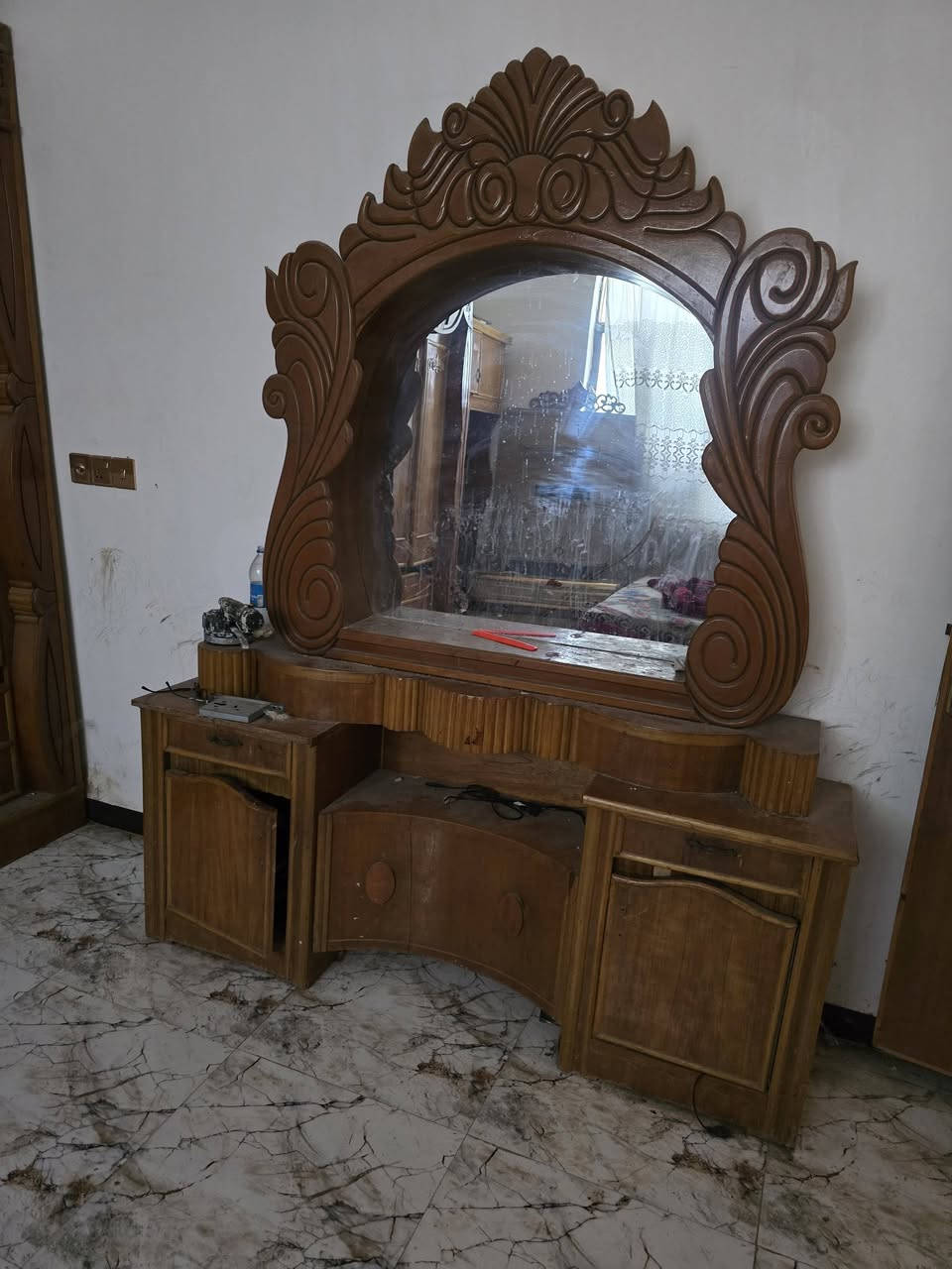 نجار • نقل اثاث • غرف خشب