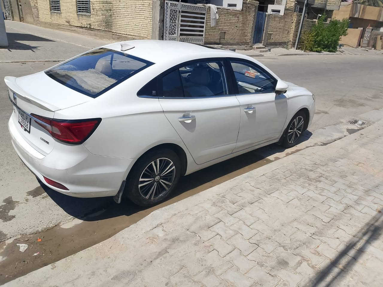 ام جي 5 • ٢٠٢٣ • ٤ كاميرات