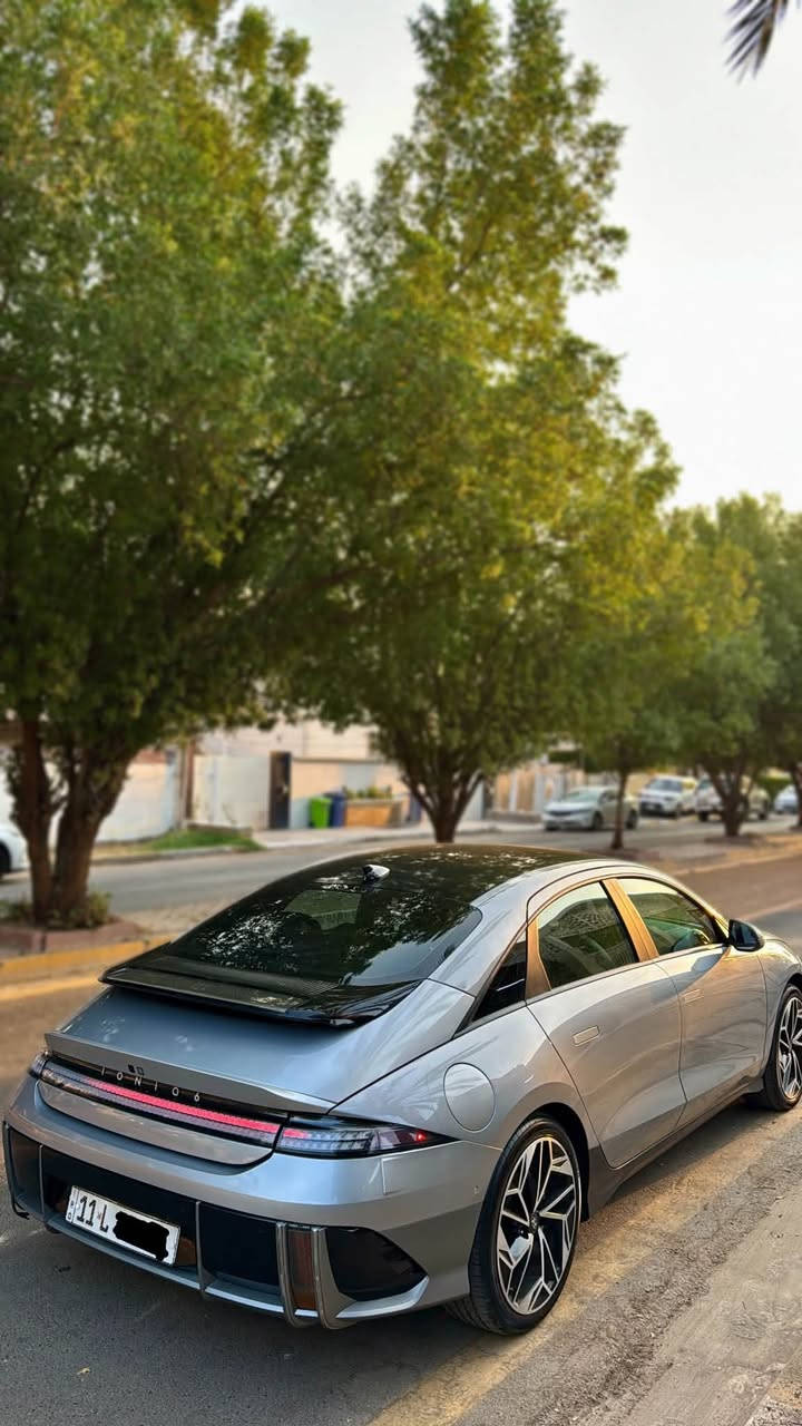 ايونك 6 للبيع فقط 

فئة SEL 
2024
تك ماطور بطاريه كبيره 
تقطع بالشحنه اكثر من 550 كم
ماشيه 38 الف 

شاشه كبيره متصله 
رادار امامي + جانبي + خلفي 
قياده ذاتيه + تحديد مسار 
كامره خلفيه 
حساسات امامي + خلفي
تحكم بالمقود كامل + مقود هزاز + شفتات
كشنات جلد + تدفئه + كهرباء 
اناره محيطيه دشبول + ابواب 
اوتو هولد + هاند بريك بصمه 
بصمة ابواب + تشغيل + صندوك 
تبريد خلفي  
‎4 وضعيات قياده 
وباقي مواصفات ال SEL
صور الحادث مرفقه 
مكان السياره بغداد العامريه
السعر 175 ورقه  
***********
