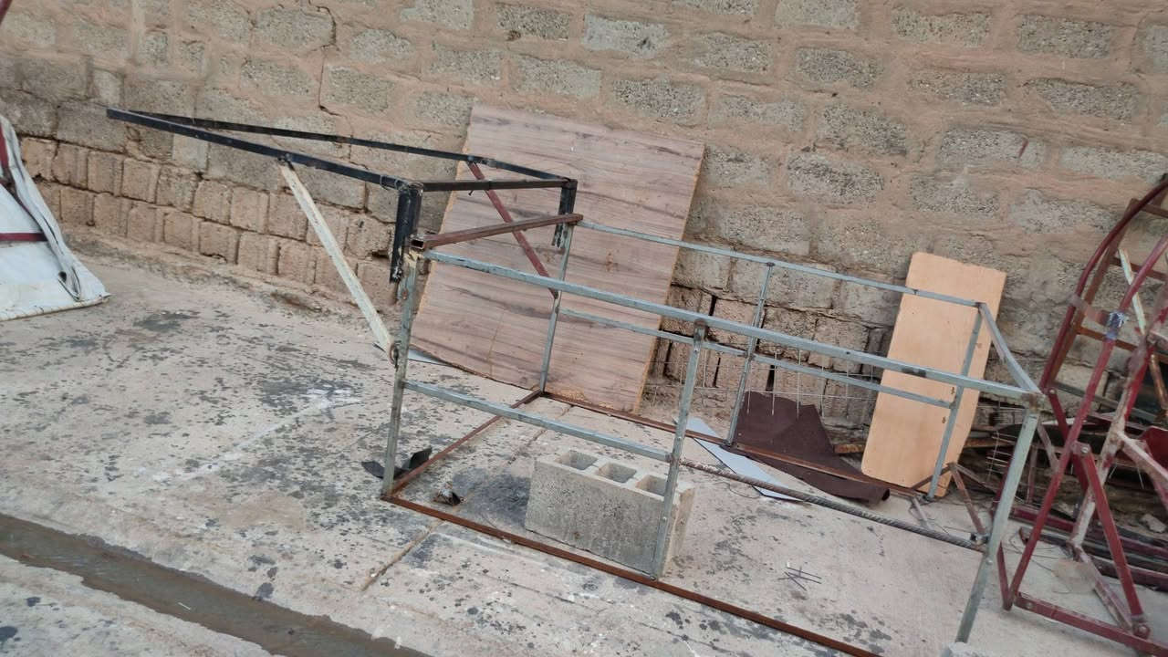 للبيع انواع الجنج وسقيفه ومحجر كل شي بسعره شراي يتصل او يدخل خاص ويدلل والموشراي خل يعبر المنشور ***********
