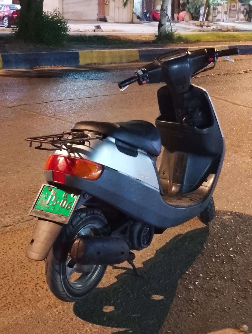 ابطه موديل 2003 للبيع مفتوحه مره وحده لا صوت كير ولا رنك حلوه مكينته ناعمه السعر 375 وبيها مجال مكاني طويريج الشراي يتصل ***********
