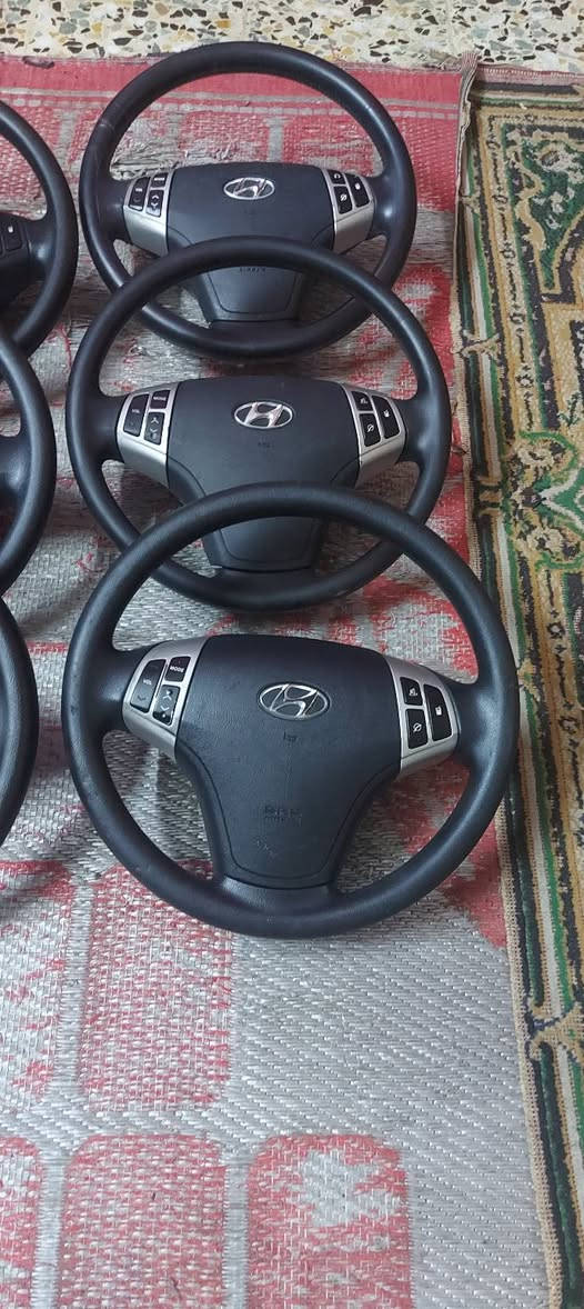 غراض النترا مقدس مال كصه تفصيخ حاويه مدينه الصدر الكيارة يوجد توصيل كل المحافظات  ٦ الف***********

نص مكتوب في الصور:
- 6:58 أعجبني تعليق مشاركة
